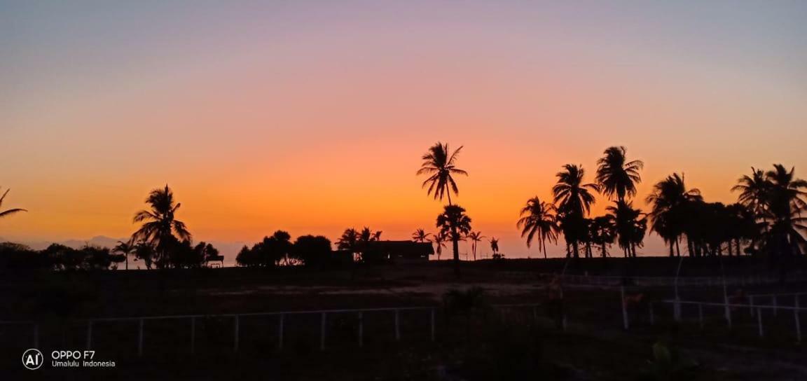 Wera Beach Kadumbul Bagian luar foto